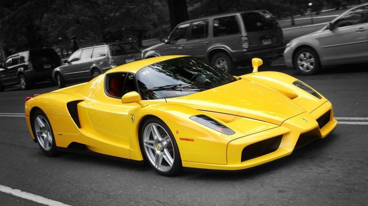 Ferrari Enzo фото спереди