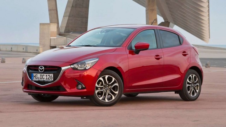 Mazda 2 2017-2018 фото спереди