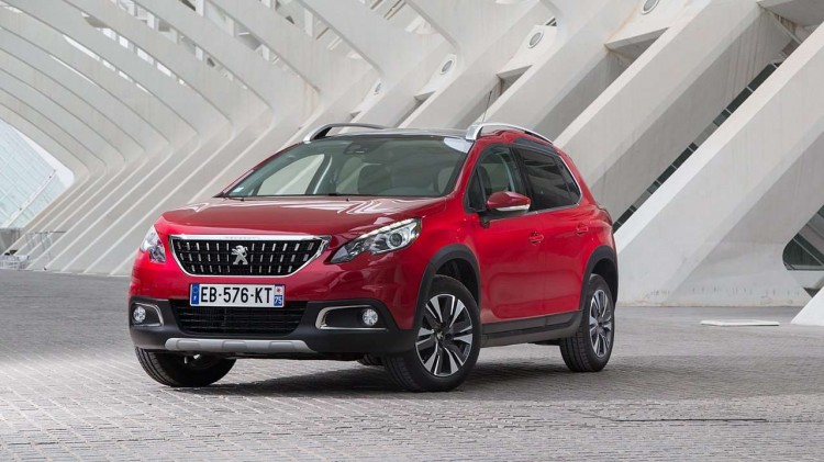 Peugeot 2008 2014-2019 фото спереди