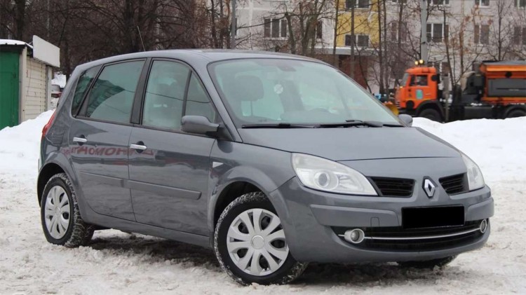 Передняя часть Renault Scenic 2003-2009