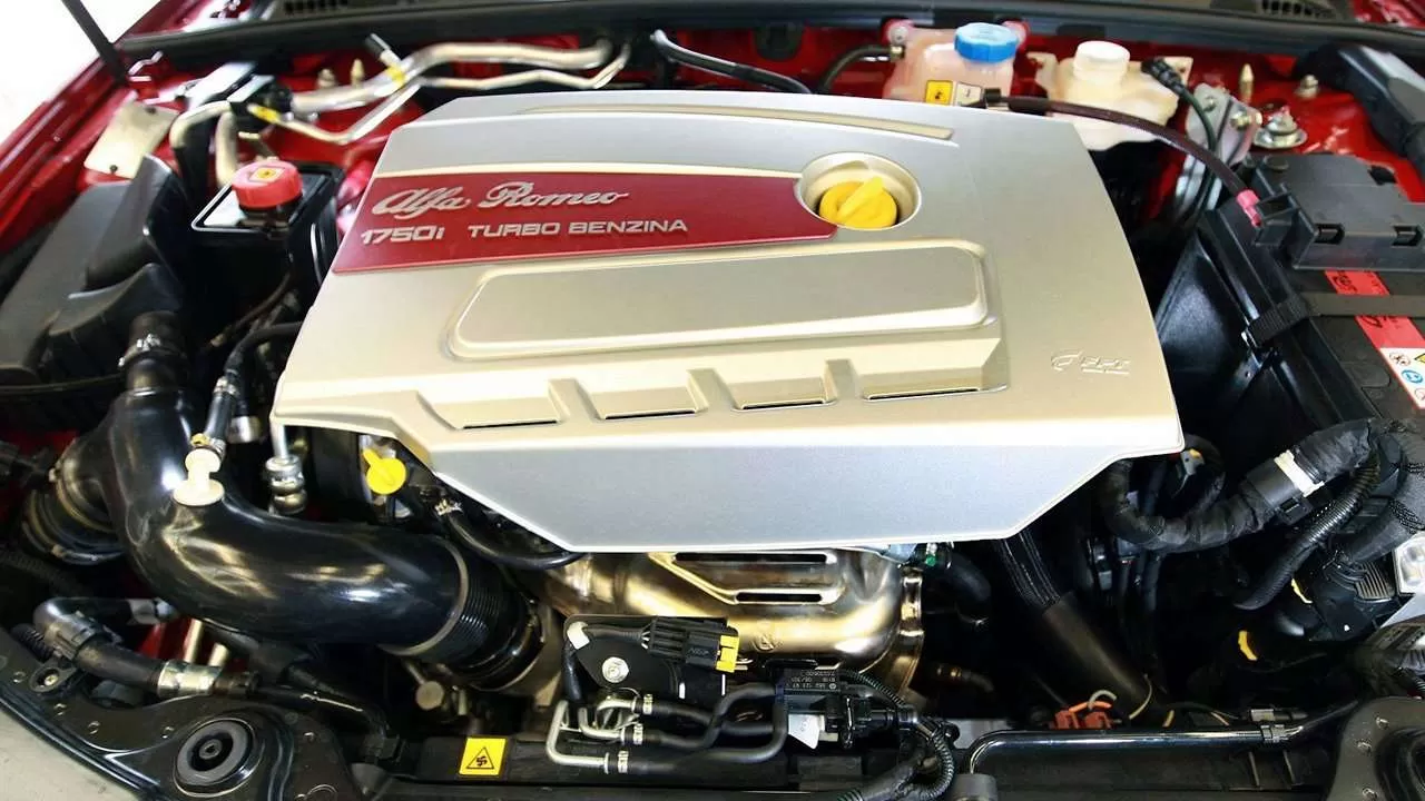Альфа Ромео 159 фото двигателя