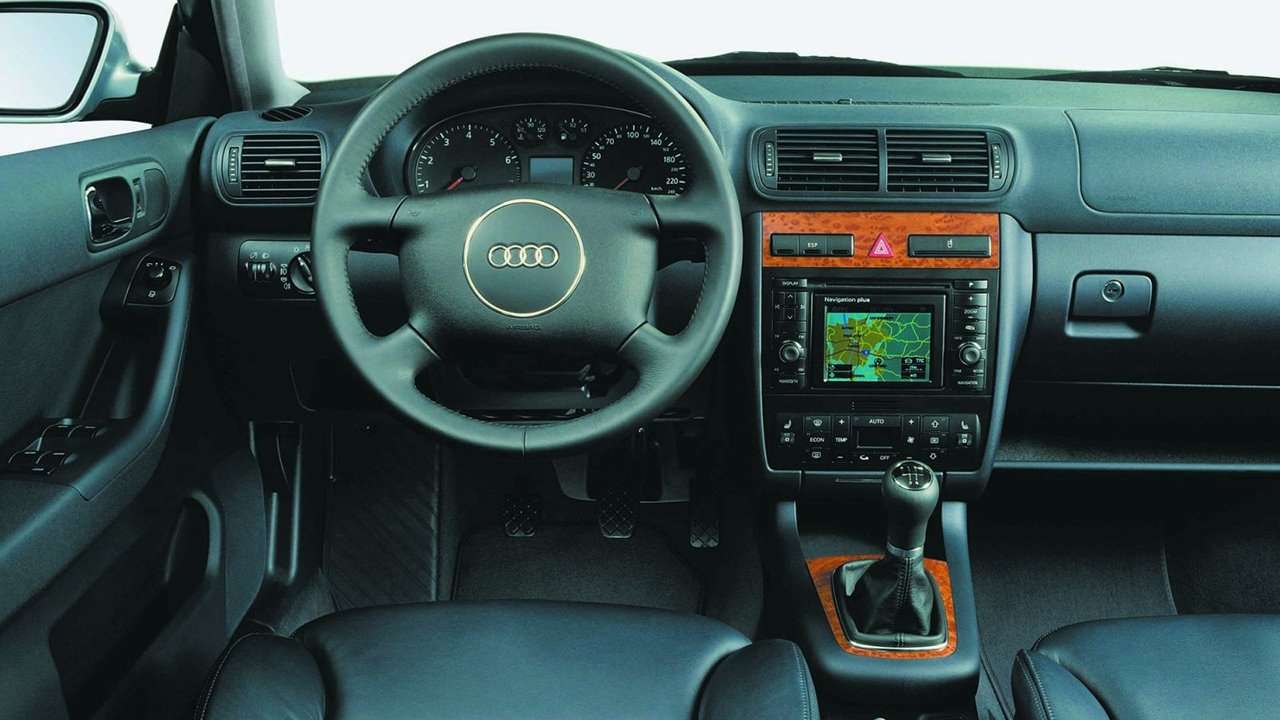 Audi A3 8L вид интерьера