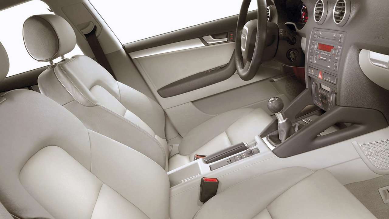 Audi A3 8P сиденья