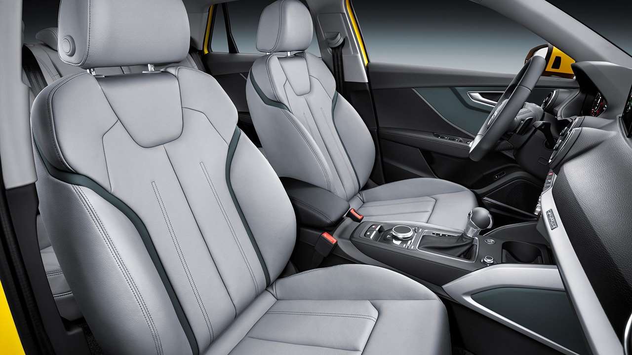 Audi Q2 2021-2022 фото передних сидений