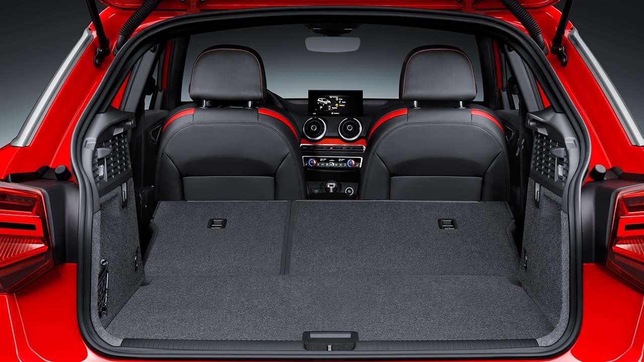 Audi Q2 2021-2022 фото багажника