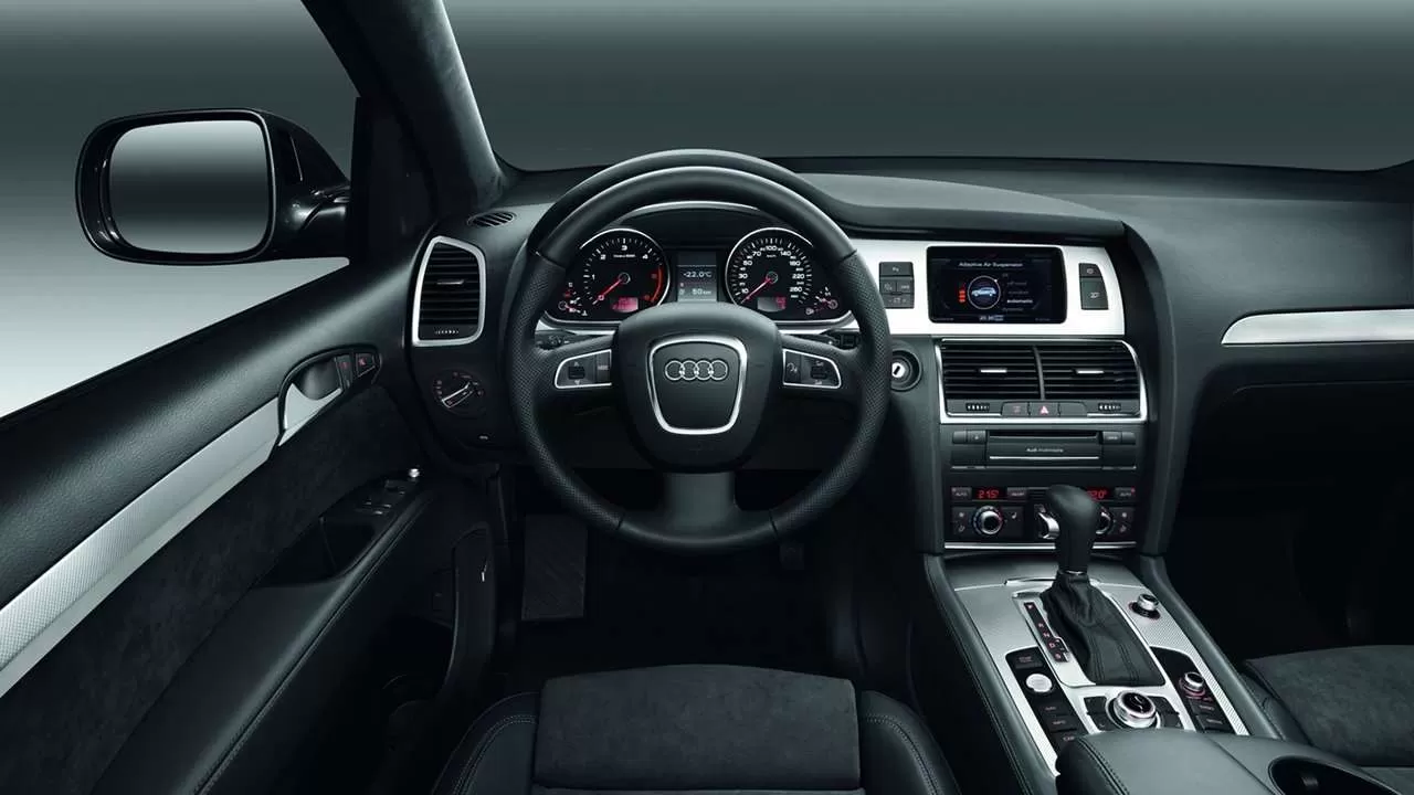 Audi Q7 (2007-2015) салон