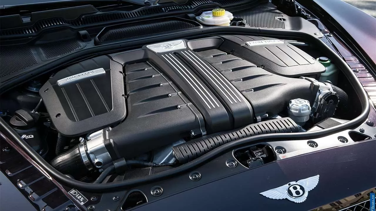 Фото двигателя Bentley Continental GT 2020-2021