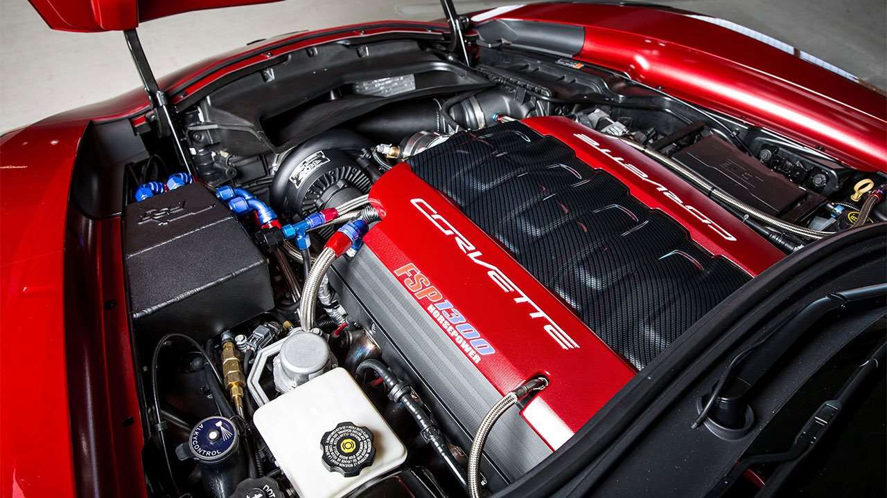 Фото двигателя Шевроле Corvette C7