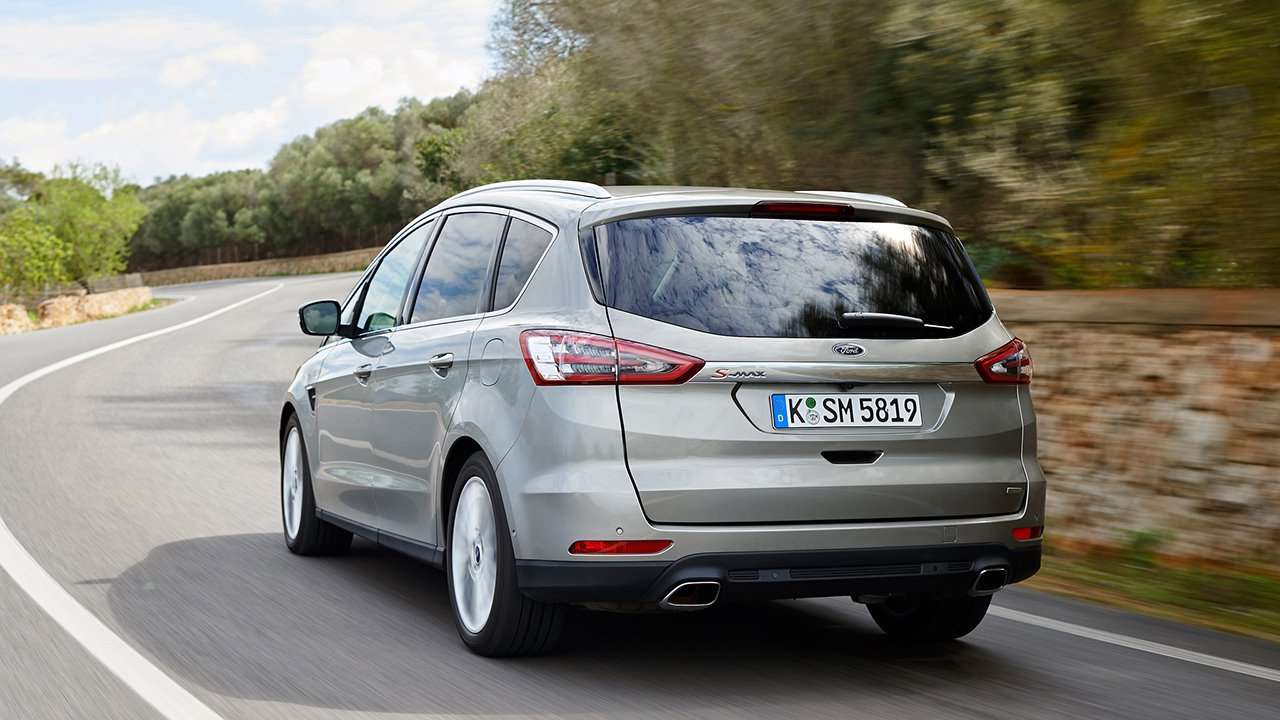 Фото Ford S-MAX