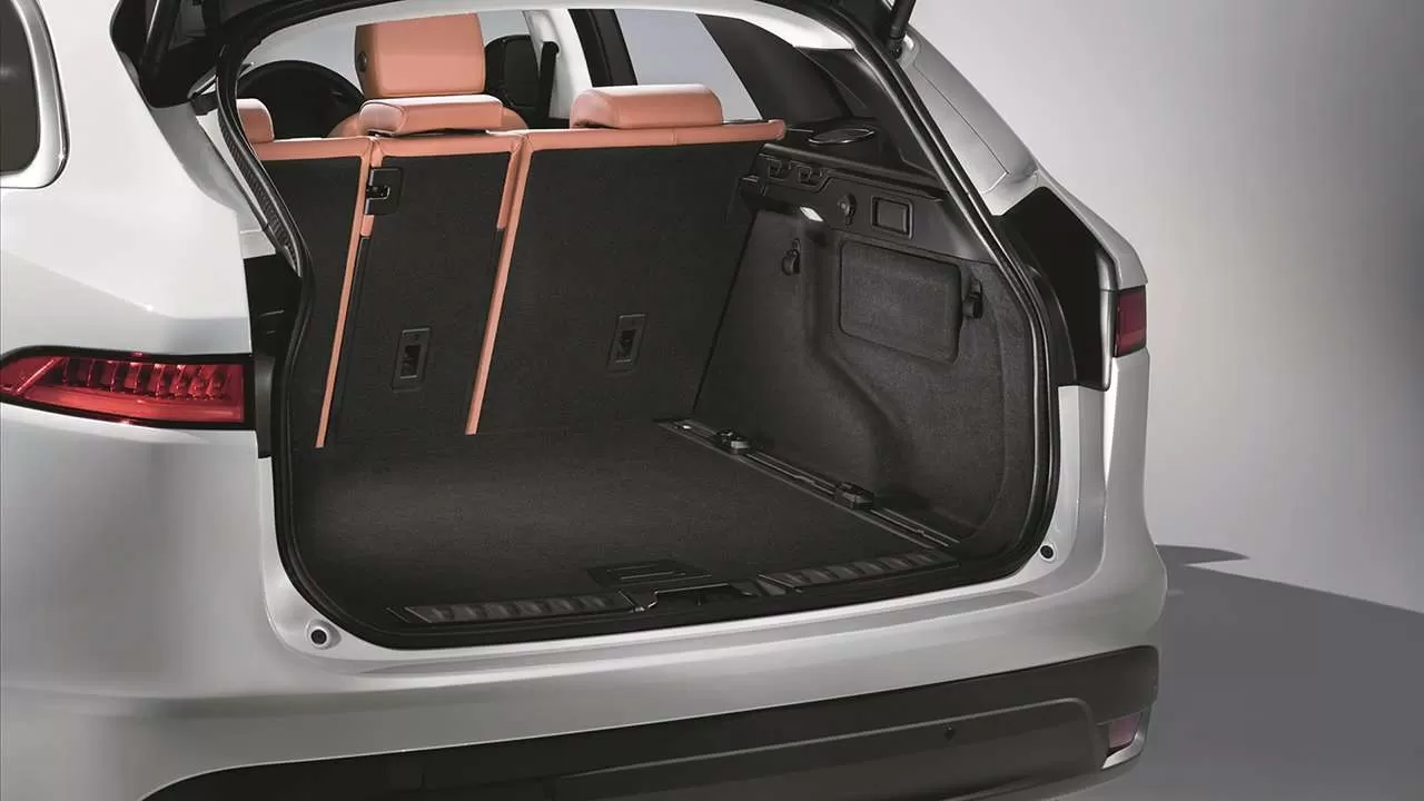 Jaguar F-Pace 2020-2021 багажник
