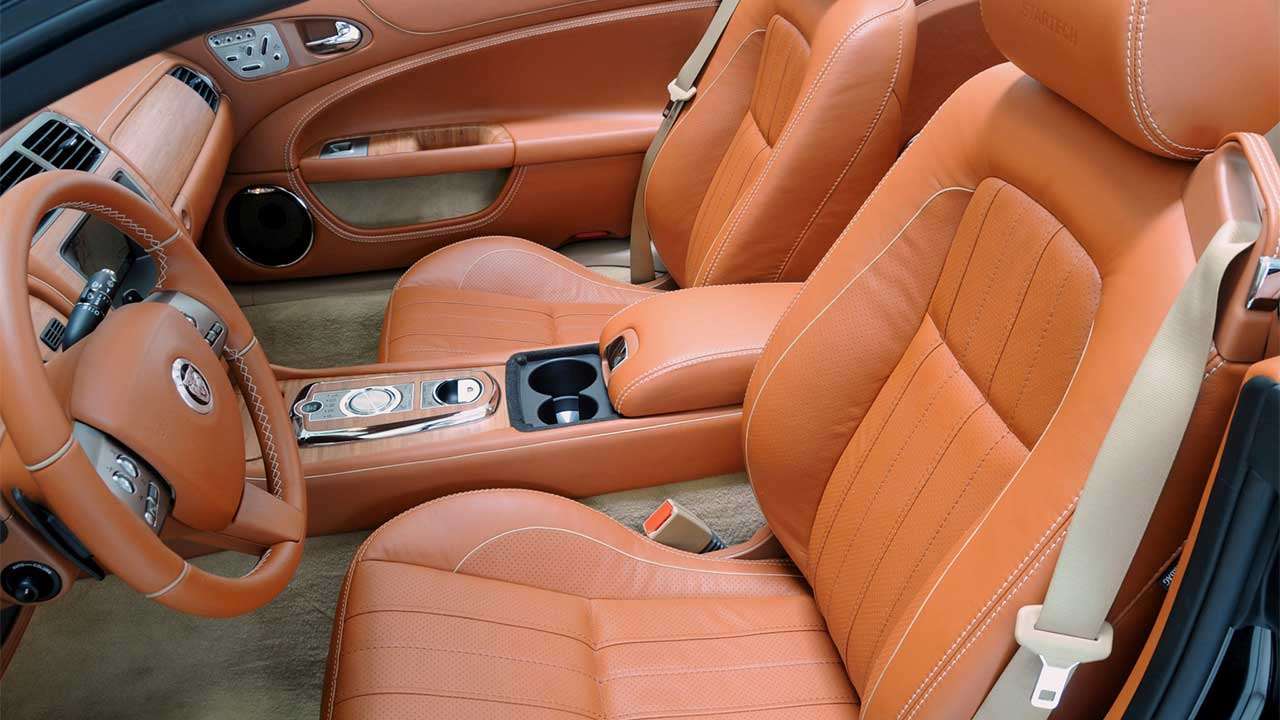 Сиденья Jaguar XKR