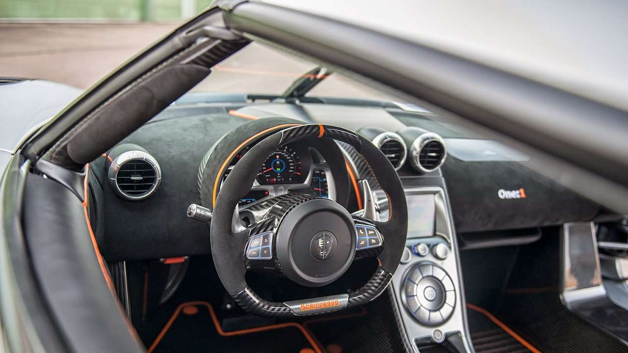 салон Koenigsegg One:1