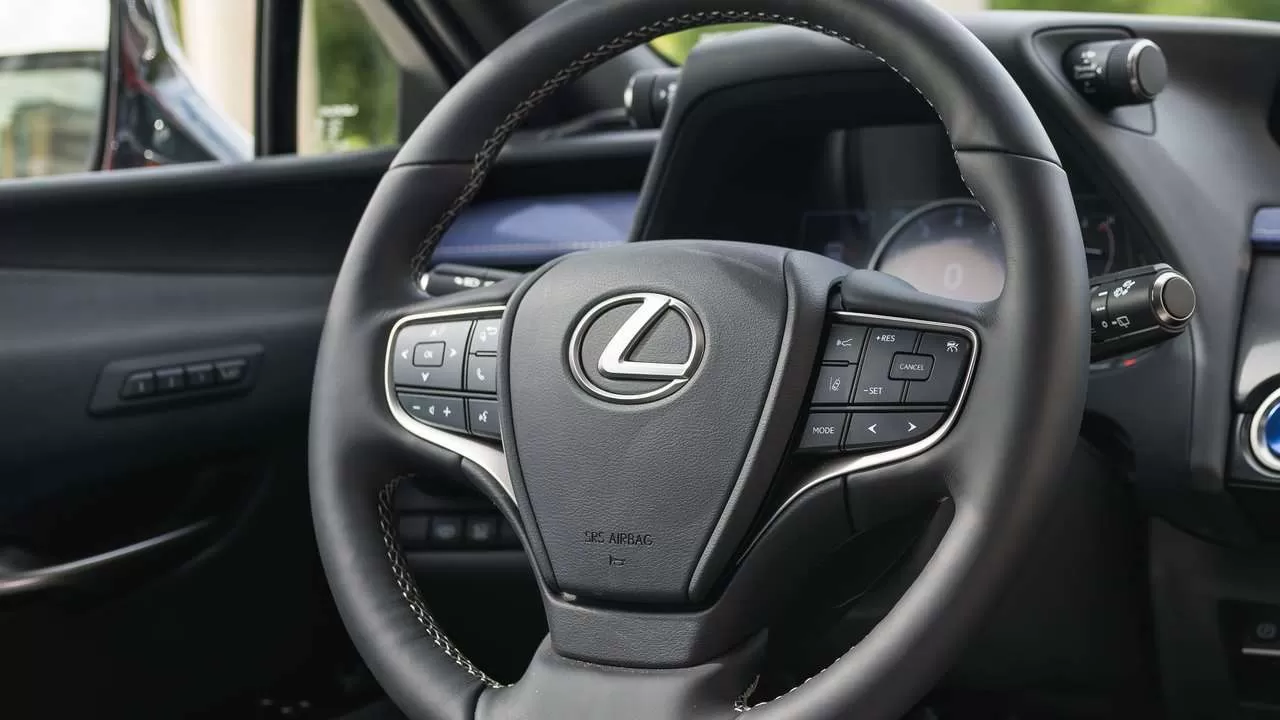 Руль на Lexus UX 2020-2021