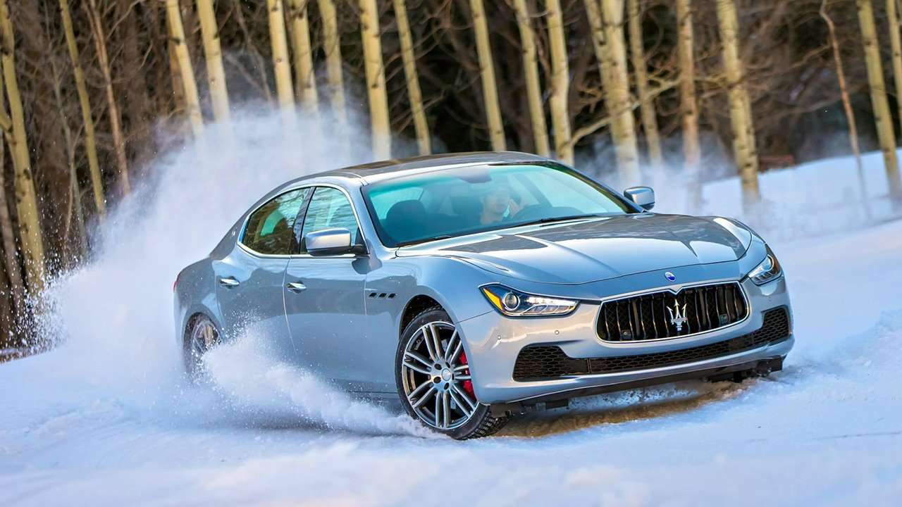 Maserati Ghibli 2020-2021 фото спереди