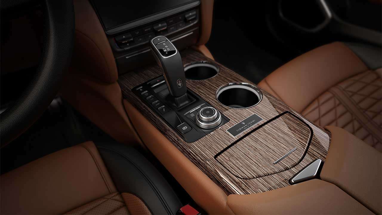 Тоннель Maserati Quattroporte 2020-2021