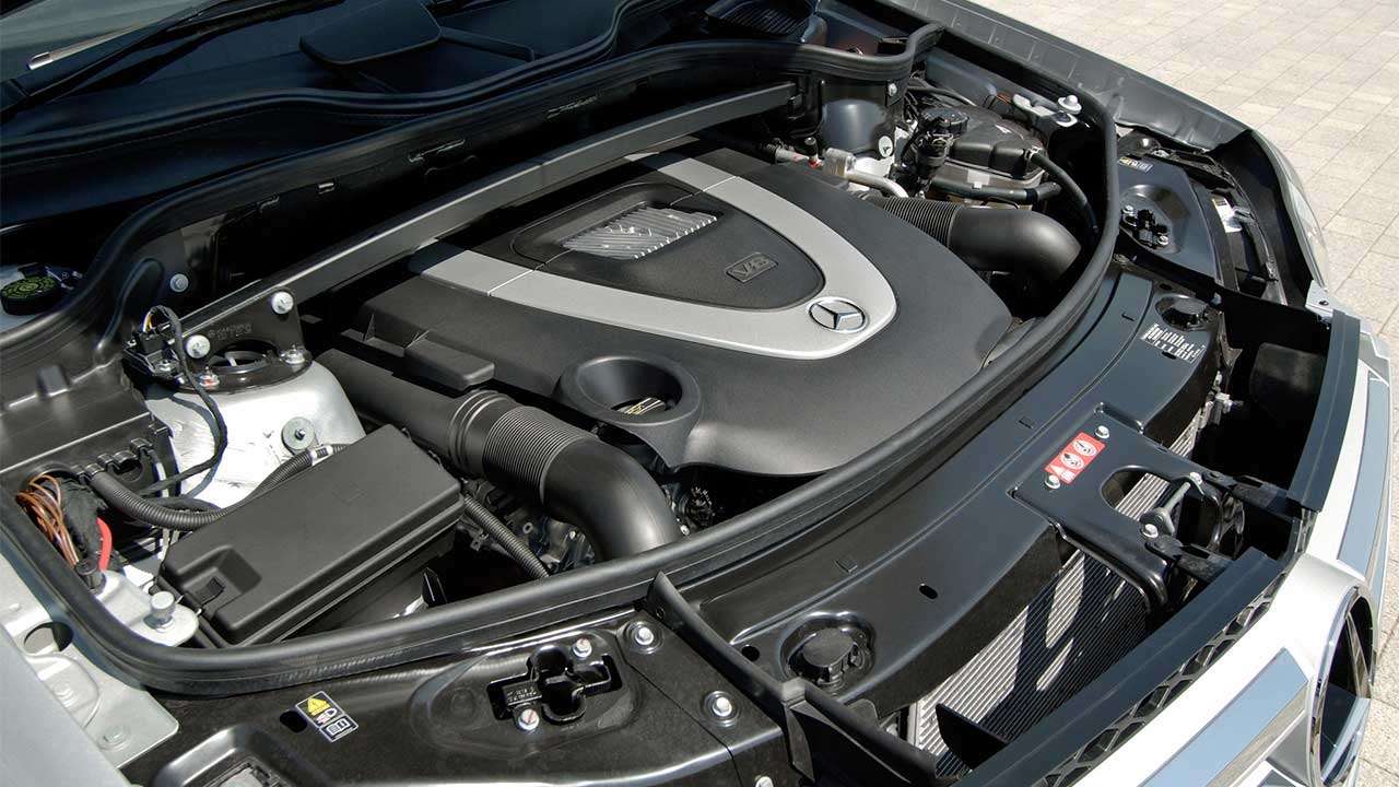 Здоровяк Mercedes-Benz GL X164 цена, технические характеристики, фото, видео