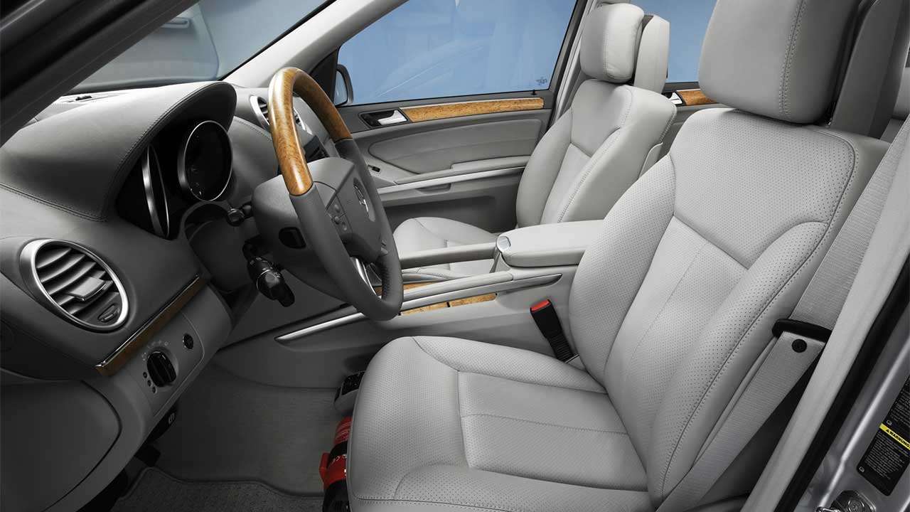 Здоровяк Mercedes-Benz GL X164 цена, технические характеристики, фото, видео