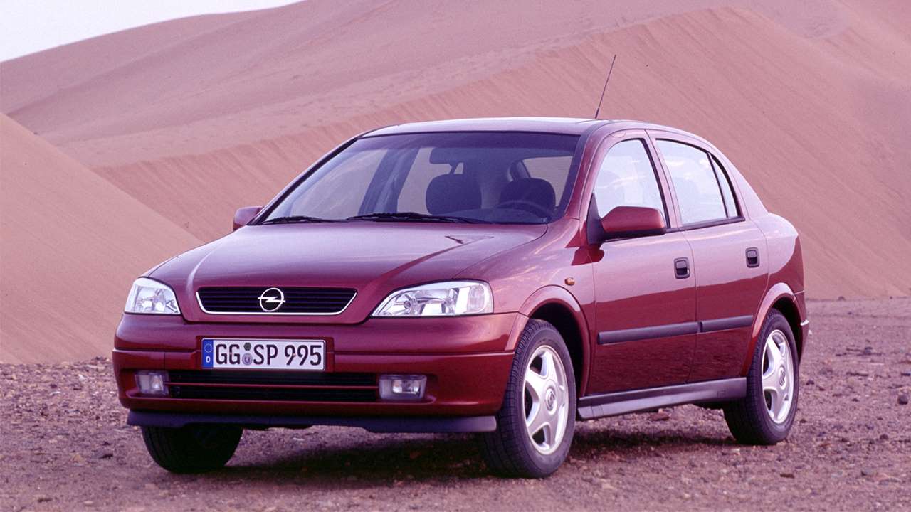 Opel Astra G фото спереди