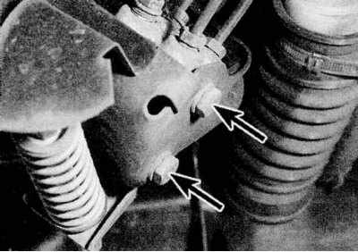 Проверка, снятие и установка клапана регулировки давления в задних тормозов