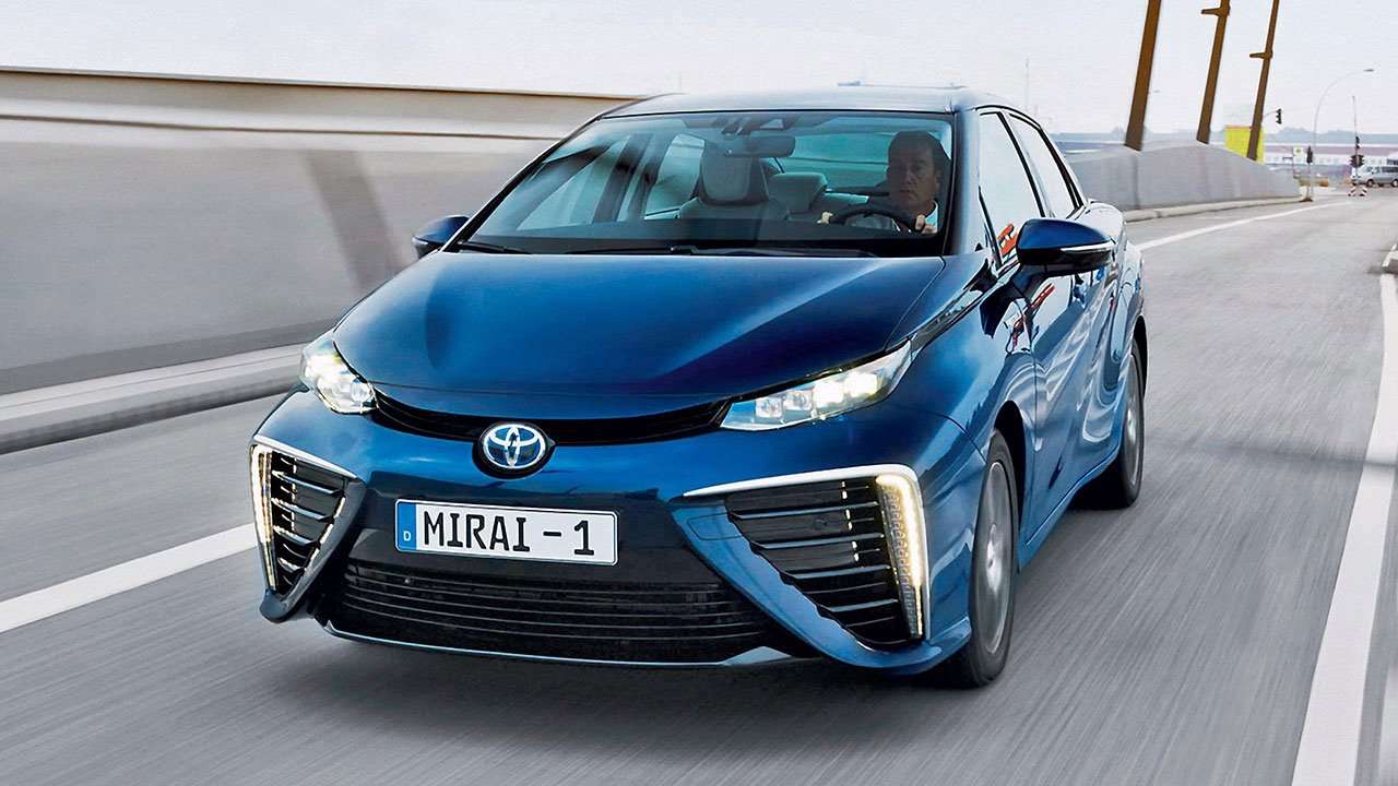 Водородная Toyota Mirai цена, технические характеристики, фото, видео тест-драйв