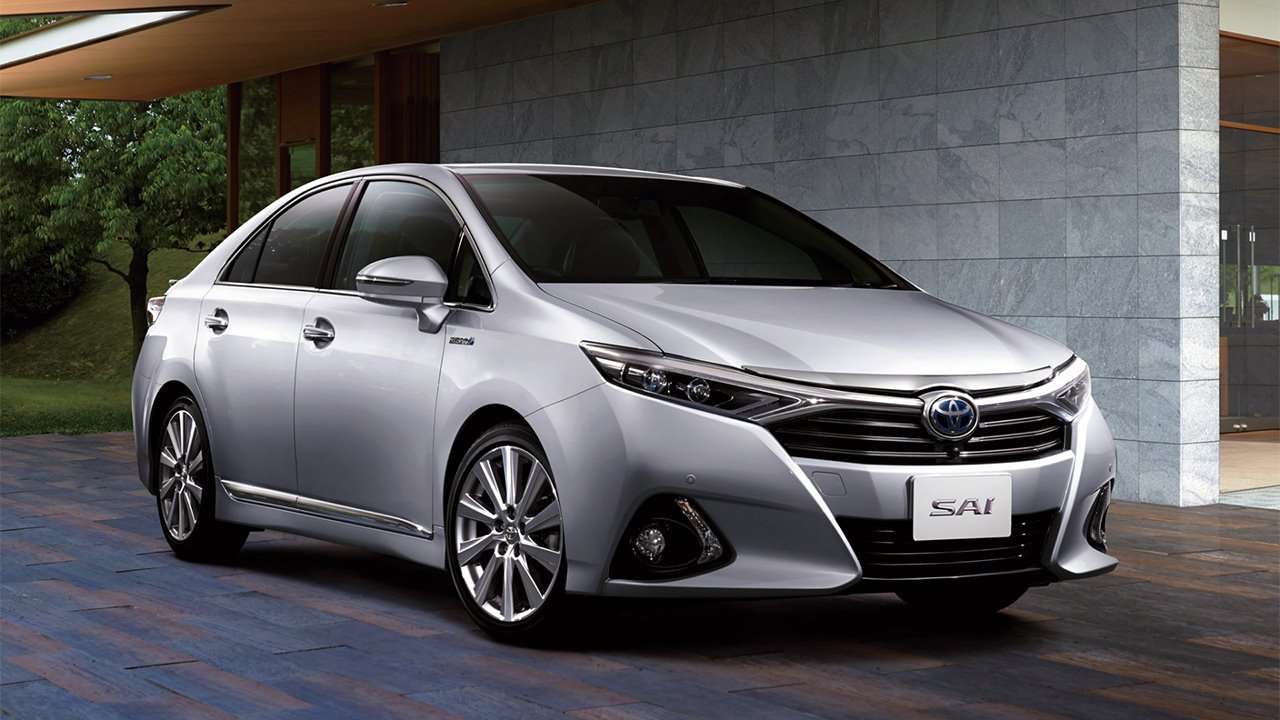 Toyota Sai 2018-2019 фото спереди