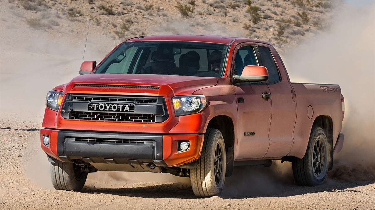Toyota Tundra в заносе