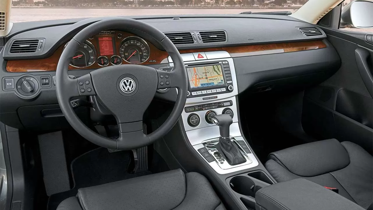 Салон Volkswagen Passat B6